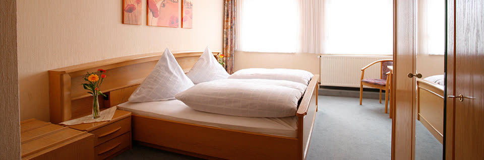 Blick in ein Gästezimmer des Emsländer Hofs